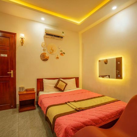 Phu Xuan Hotel クイニョン エクステリア 写真