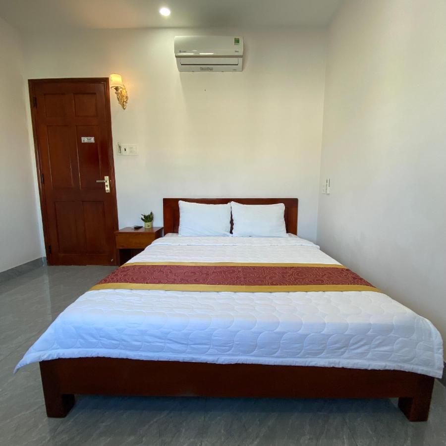 Phu Xuan Hotel クイニョン エクステリア 写真