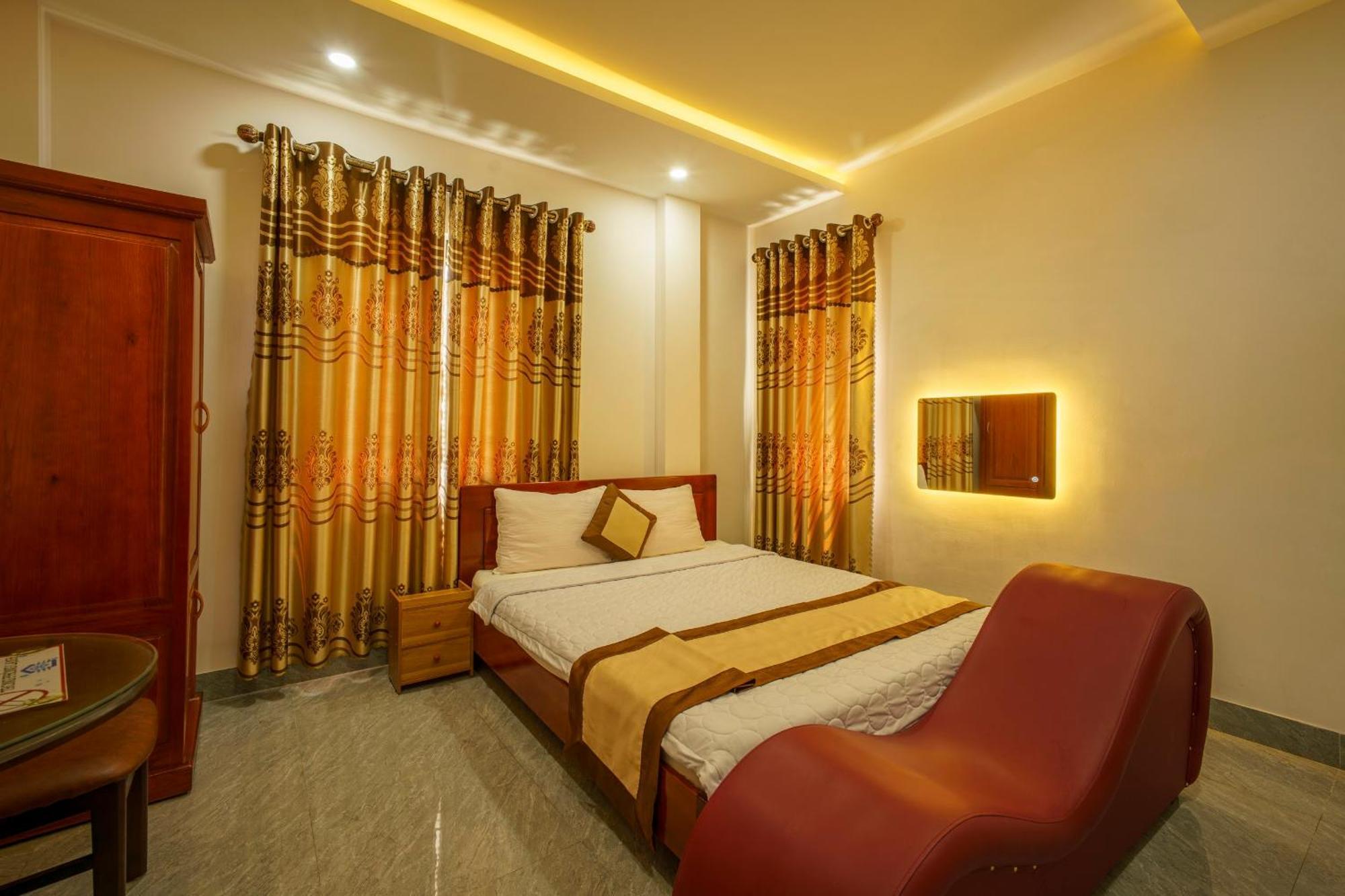 Phu Xuan Hotel クイニョン エクステリア 写真