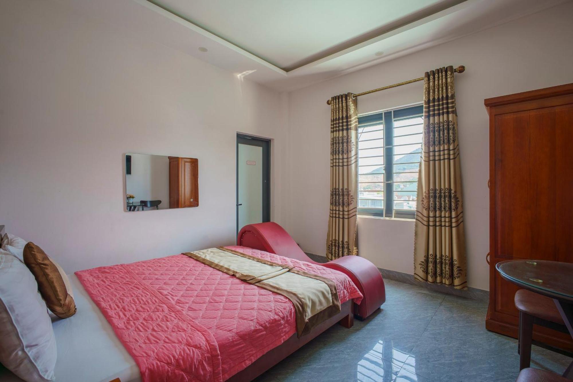 Phu Xuan Hotel クイニョン エクステリア 写真