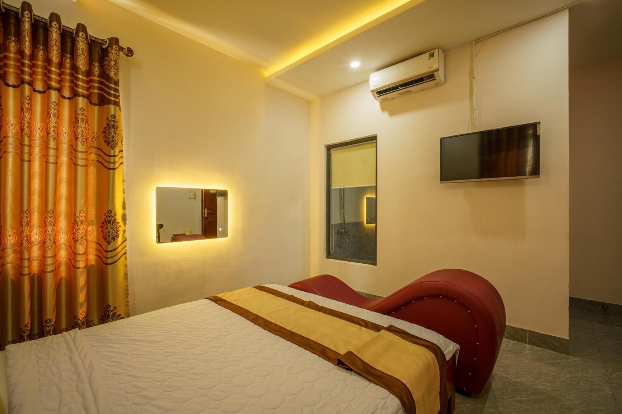 Phu Xuan Hotel クイニョン エクステリア 写真
